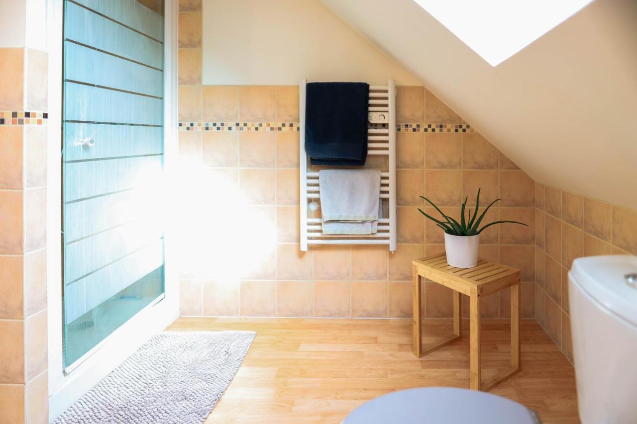 La Maison D'Elise Bed & Breakfast Dollon ภายนอก รูปภาพ