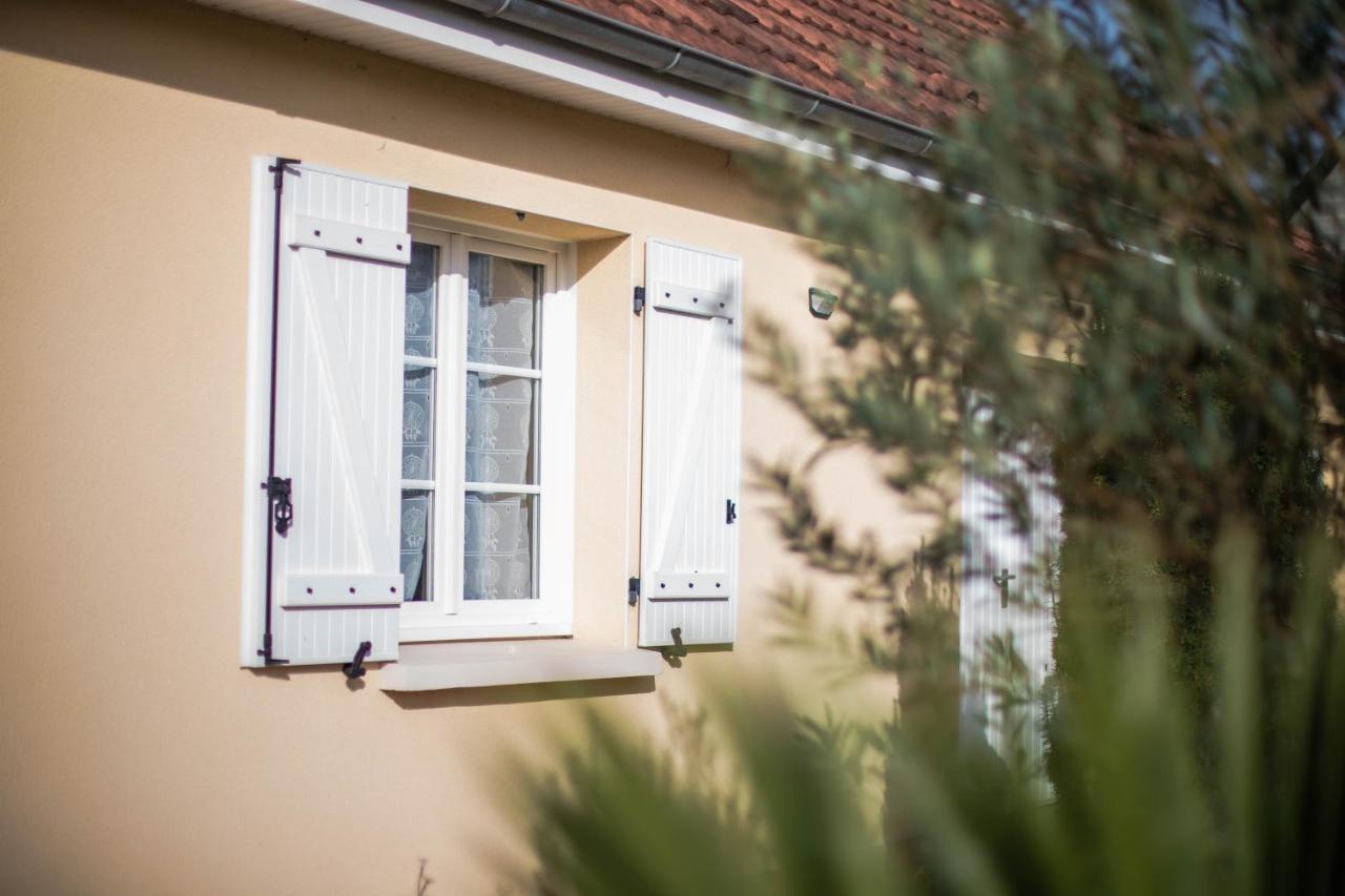 La Maison D'Elise Bed & Breakfast Dollon ภายนอก รูปภาพ